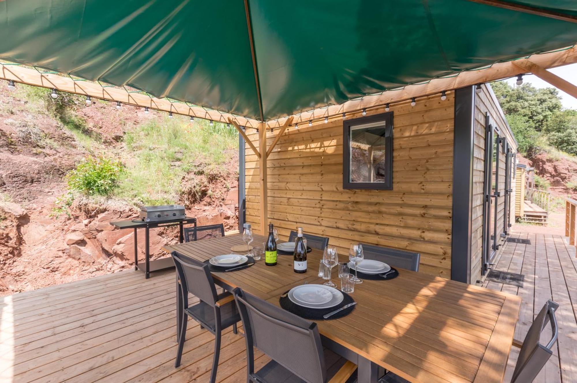 Camping Le Mas De Riri Celles  외부 사진